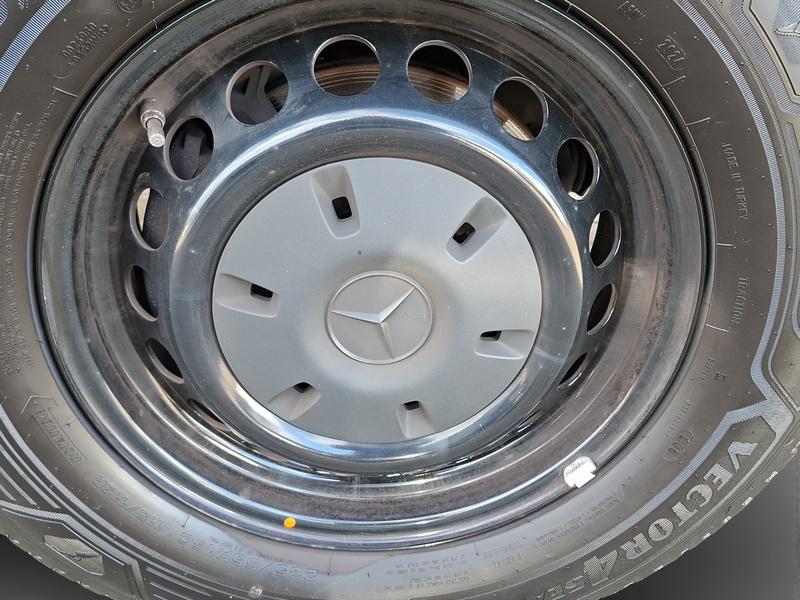Mercedes-Benz SPRINTER 2024