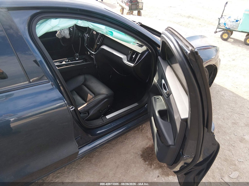 Volvo S60 2024