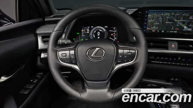 Lexus UX 2023
