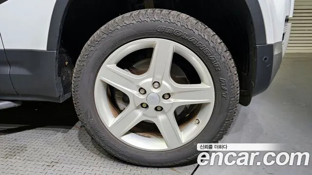 Land Rover Defender 2020