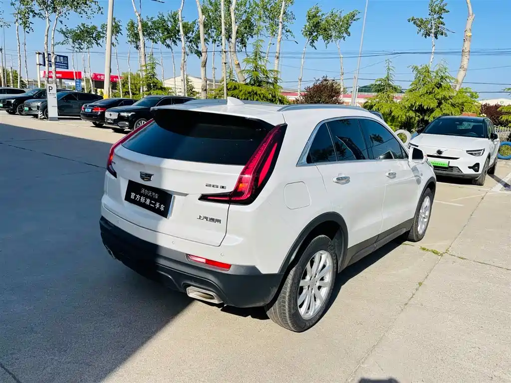 Cadillac XT4 2021