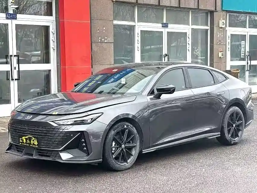 Changan UNI-V 2022
