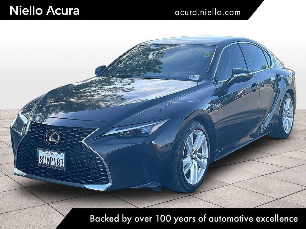 Lexus IS 300 2021