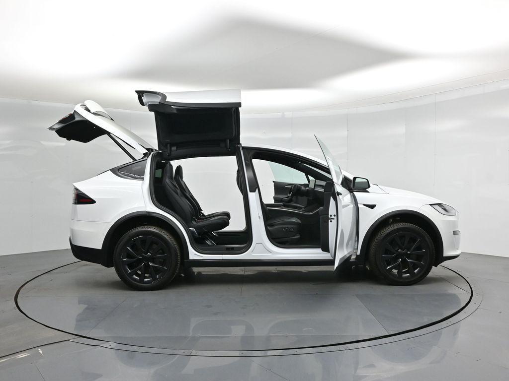 Tesla Model X 2022