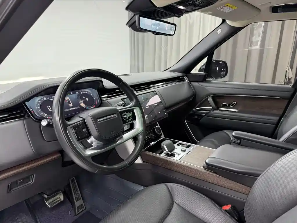 Land Rover Range Rover 2023