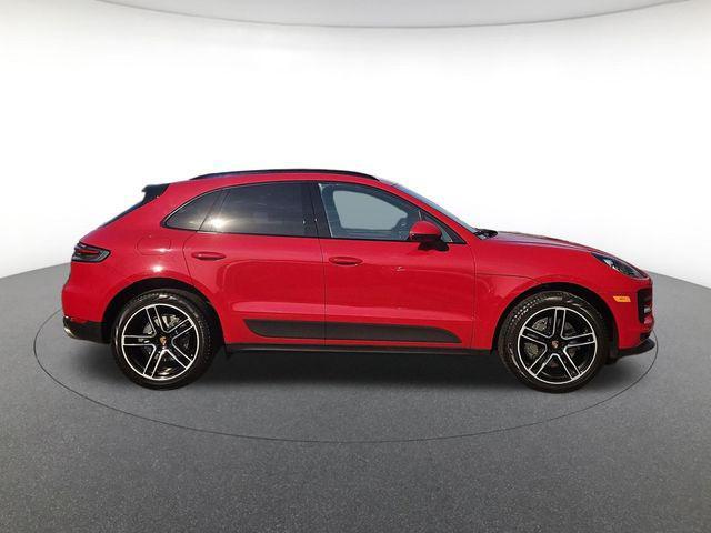 Porsche Macan 2021