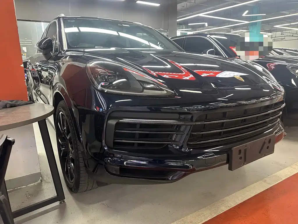 Porsche Cayenne 2021