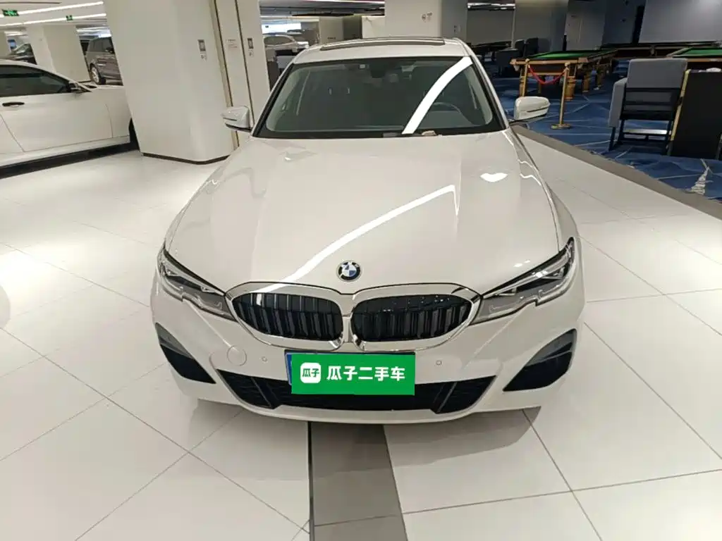 BMW 3 серии 2021