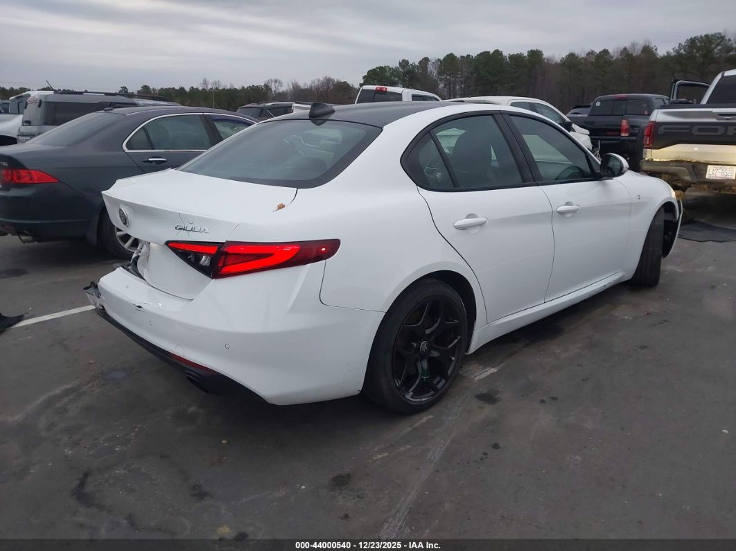 Alfa Romeo Giulia 2022