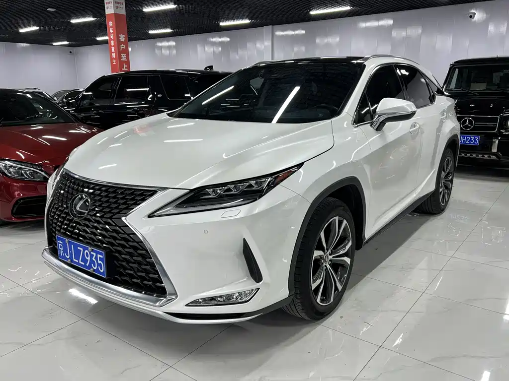 Lexus RX 2021
