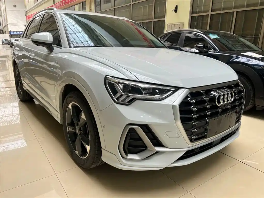 Audi Q3 2021