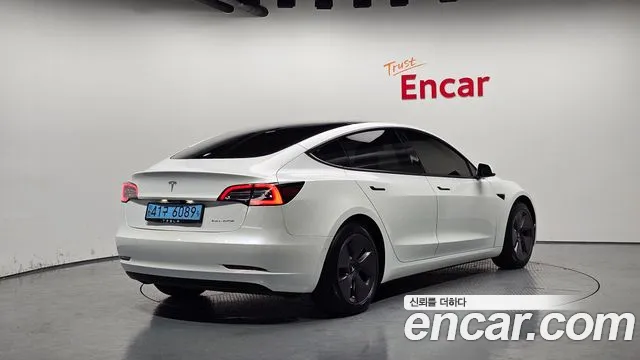 Tesla Model 3 2022