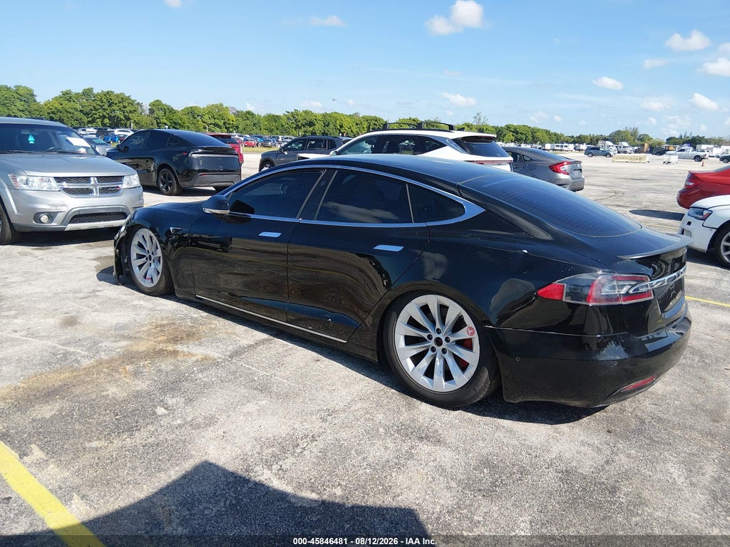 Tesla Model S 2021