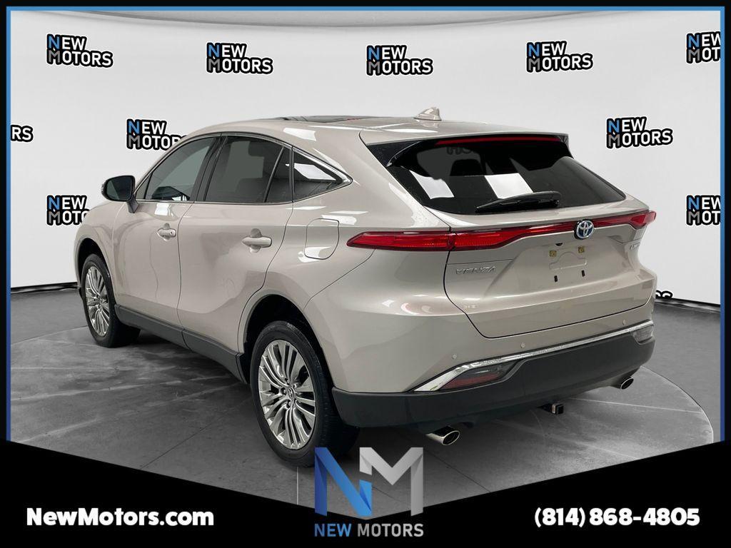 Toyota Venza 2023