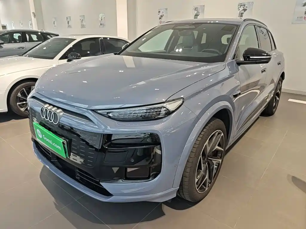 Audi e-tron 2025