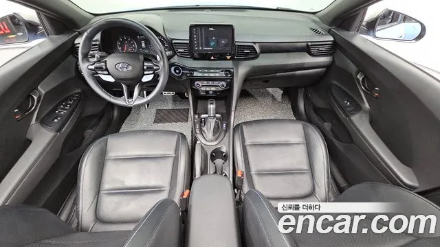 Hyundai Veloster 2022