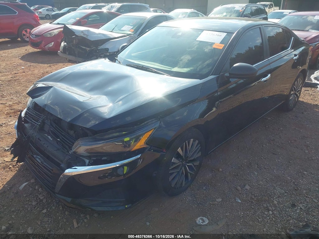 Nissan Altima 2024