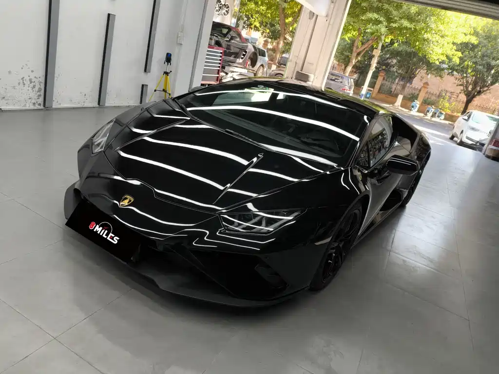 Lamborghini Huracán 2021