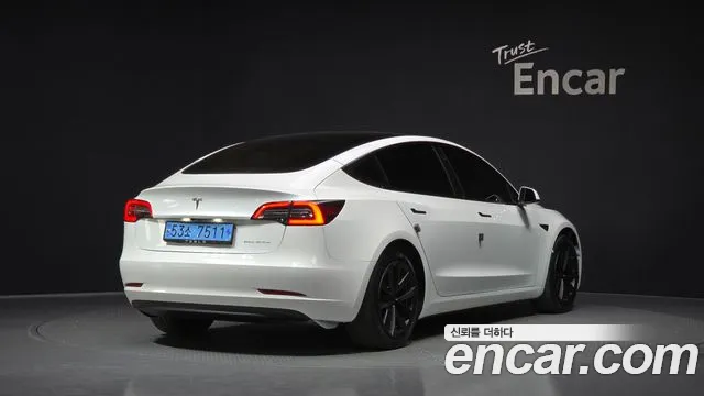 Tesla Model 3 2022