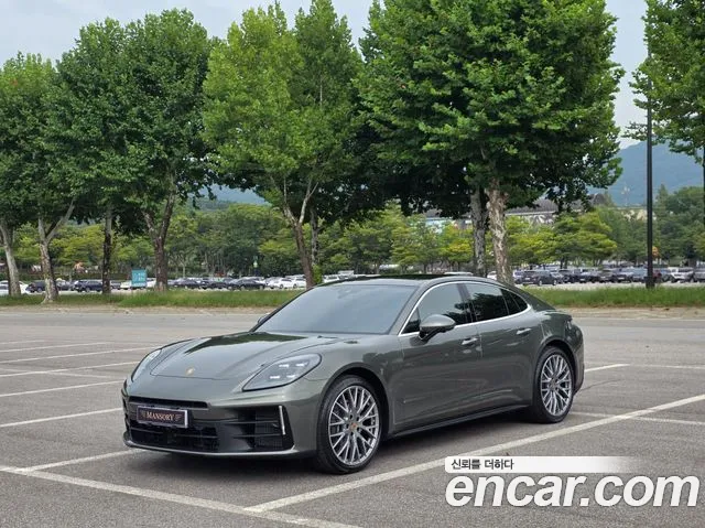 Porsche Panamera 2024