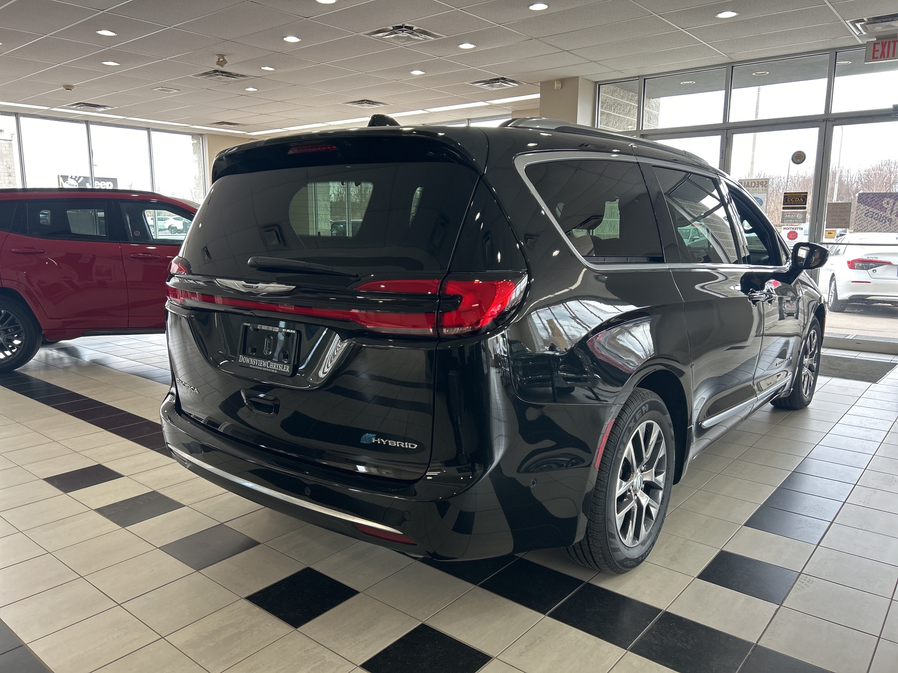 Chrysler Pacifica 2023