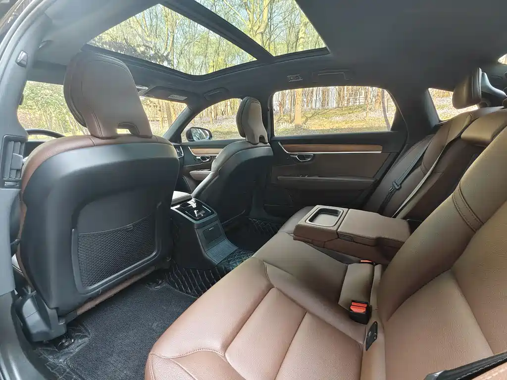 Volvo S90 2021