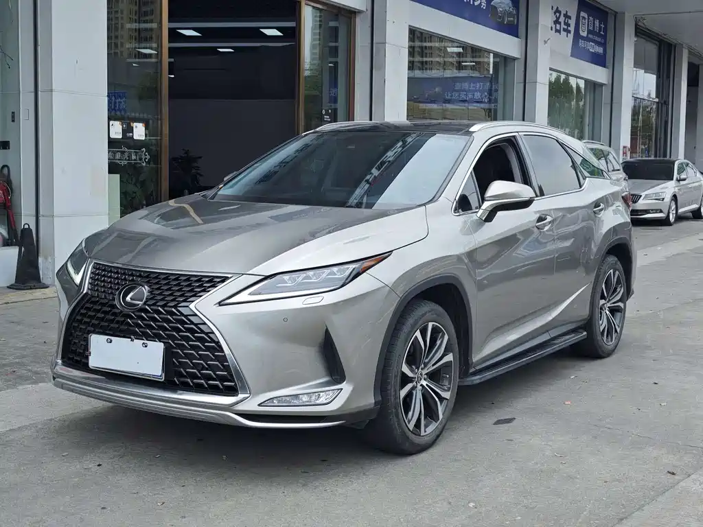Lexus RX 2022