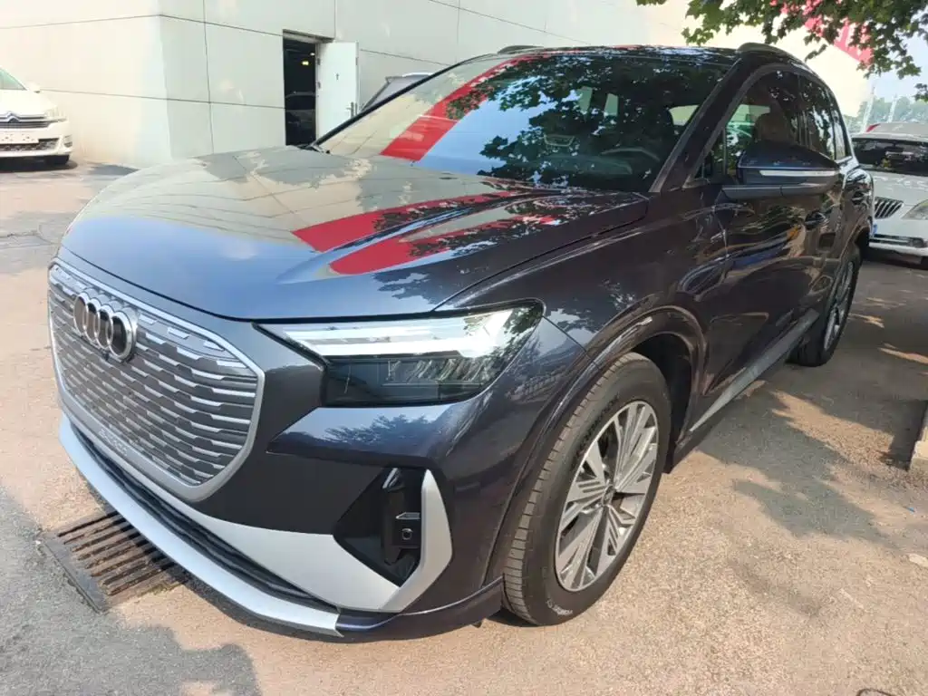 Audi Q4 e-tron 2023