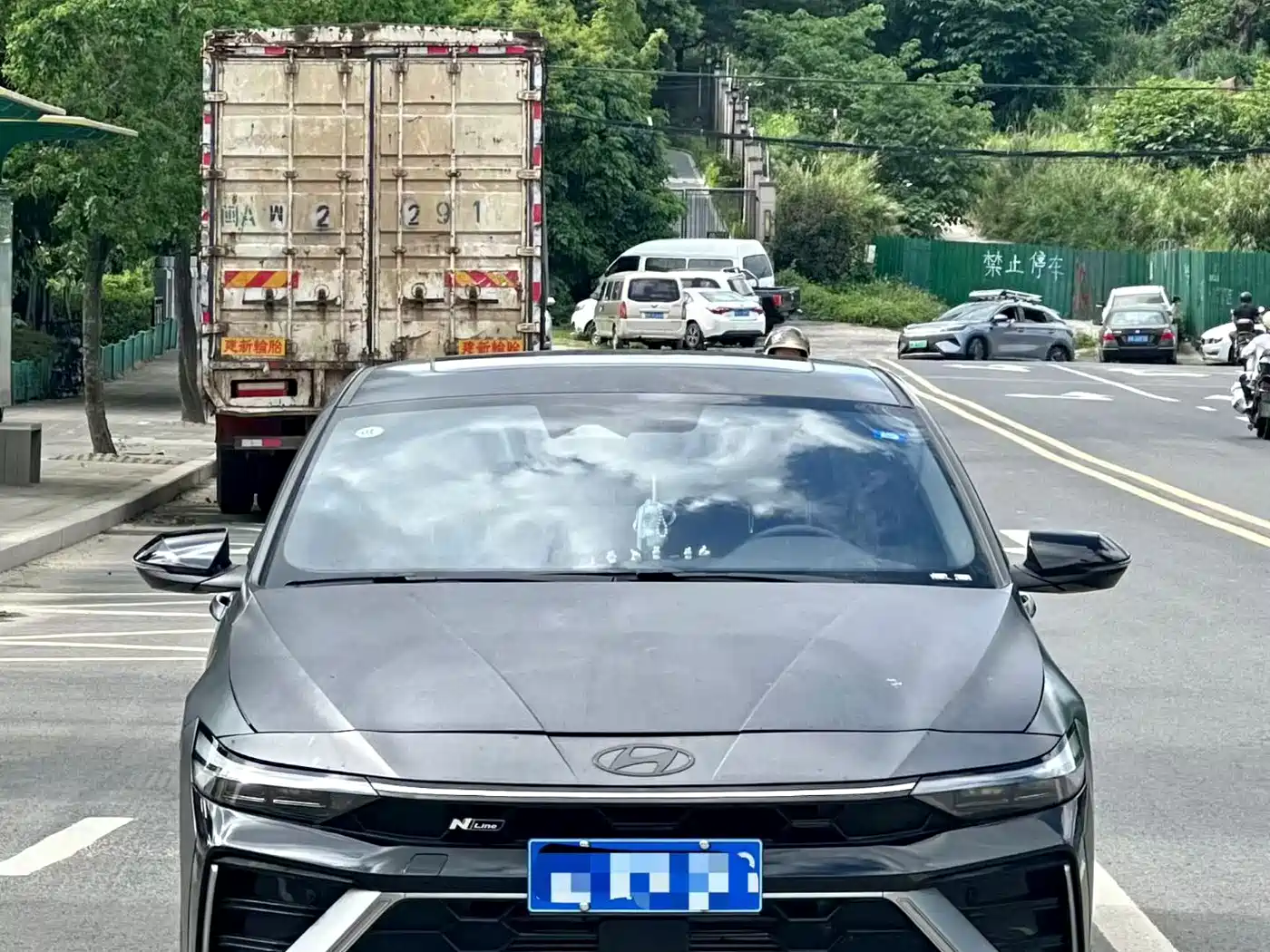 Hyundai Elantra 2024