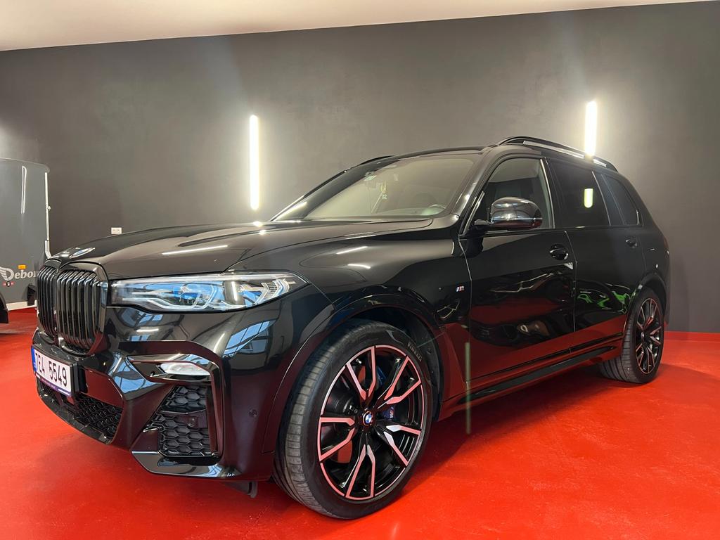 BMW X7 2021