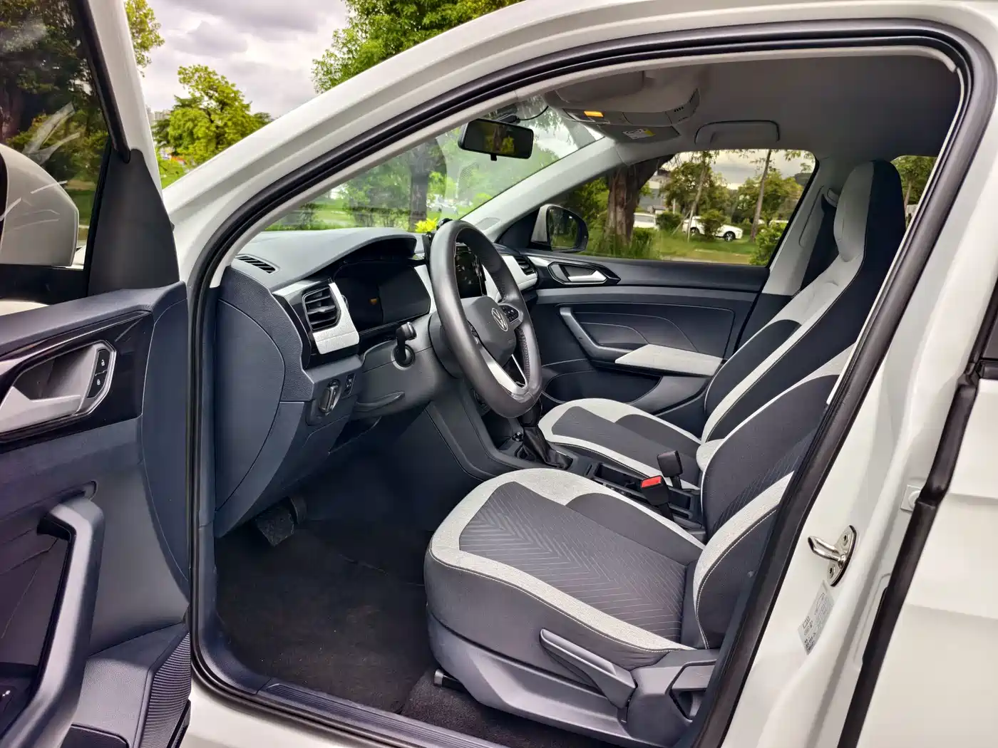 Volkswagen Tharu 2025