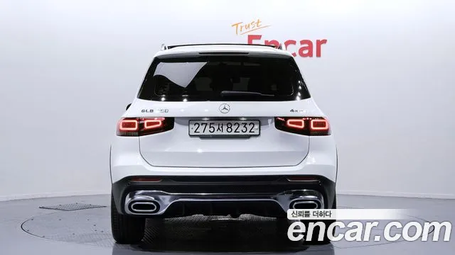 Mercedes-Benz GLB 2021