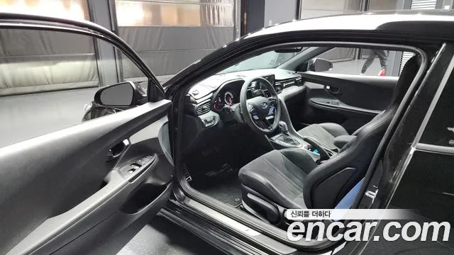 Hyundai Veloster 2020