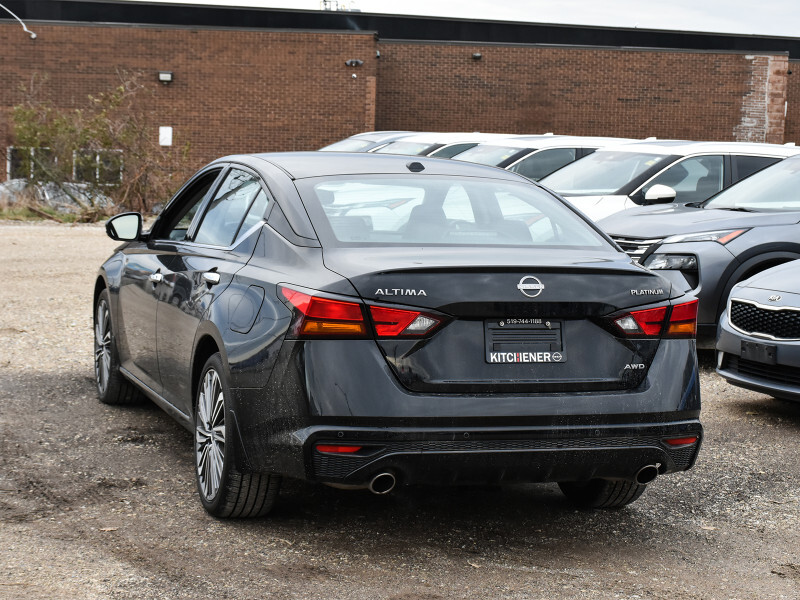Nissan Altima 2024