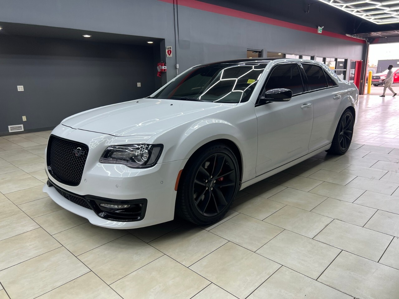Chrysler 300 2023