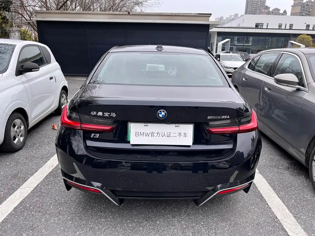 BMW i3 2024
