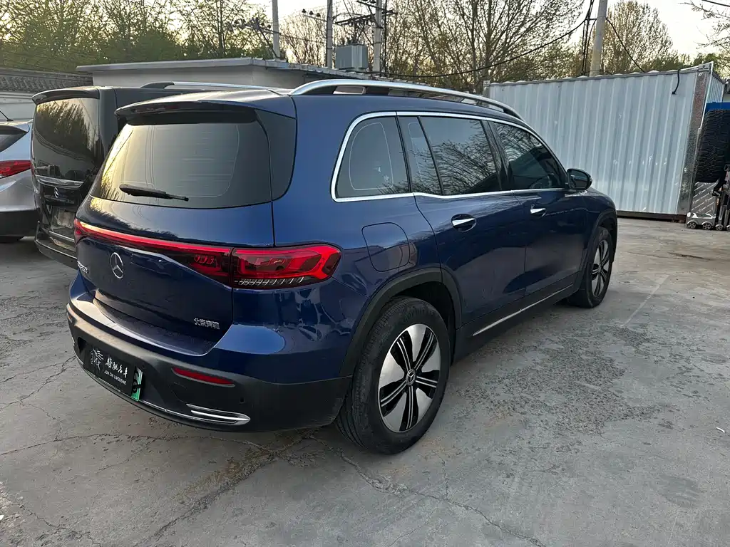 Mercedes-Benz EQB 2024