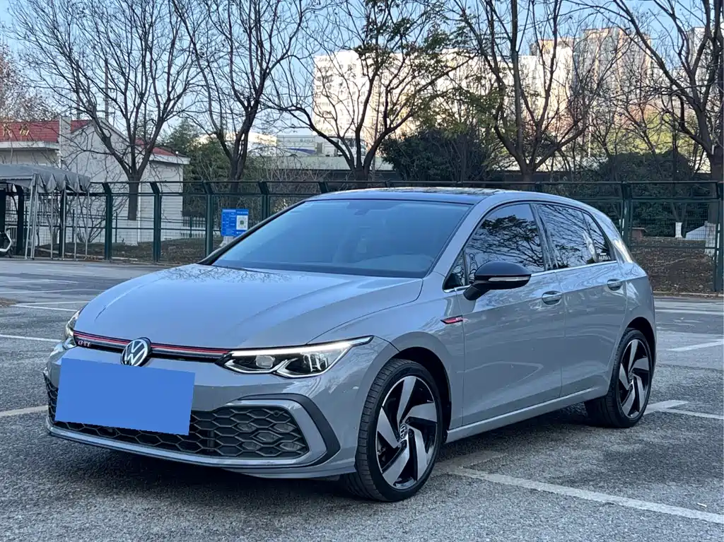 Volkswagen Golf 2023