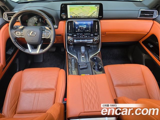 Lexus LX 2025