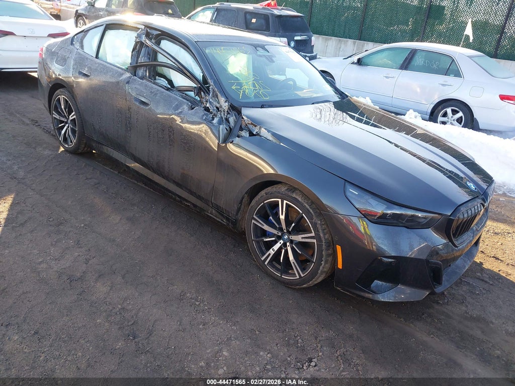 BMW 550 2025