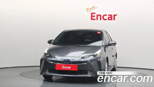 Toyota Prius 2021