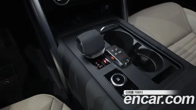 Land Rover Discovery 2022