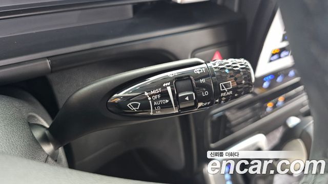 Hyundai Staria 2025