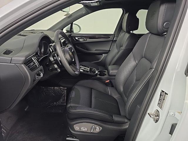 Porsche Macan 2025