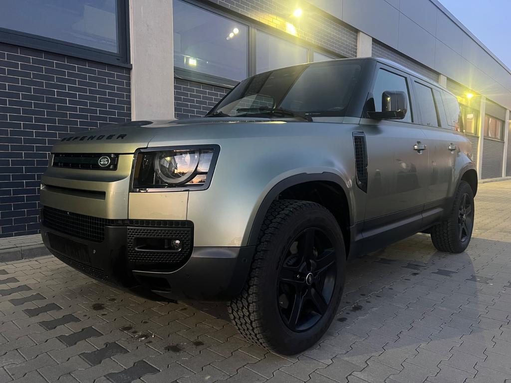 Land Rover Defender 2021