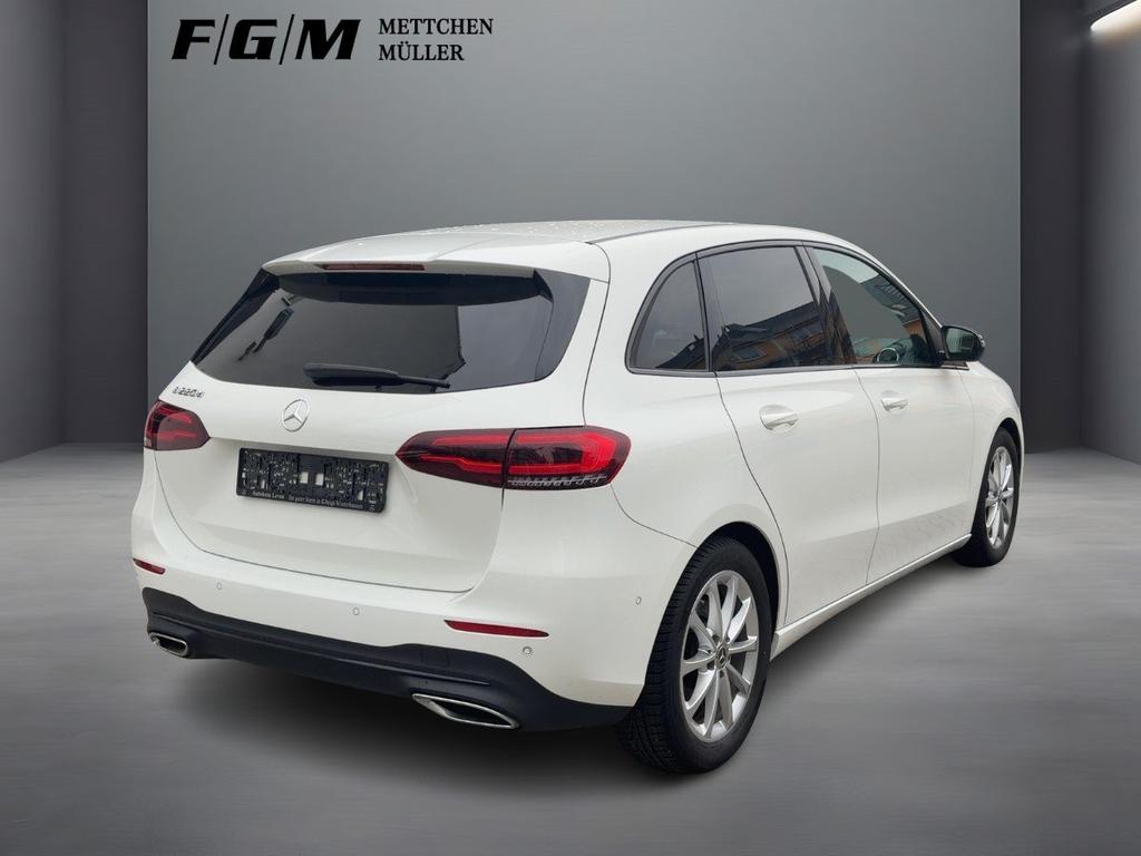 Mercedes-Benz B 220 2022