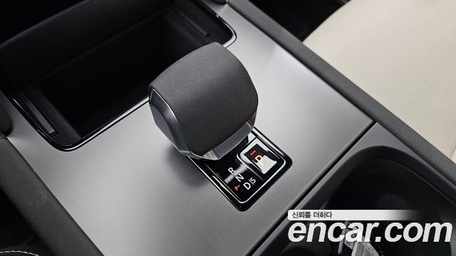 Land Rover Discovery Sport 2024