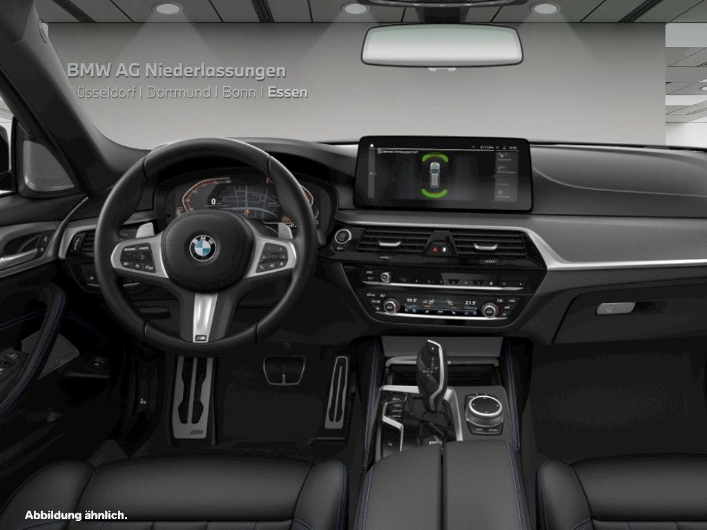 BMW 540 2022