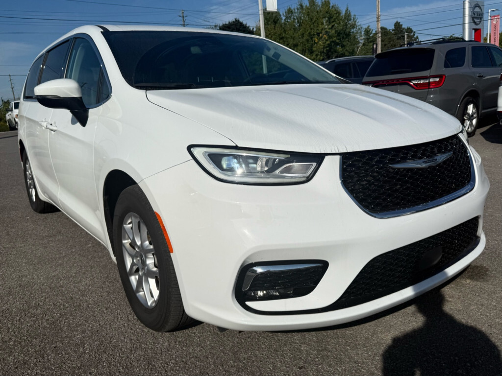 Chrysler Pacifica 2023