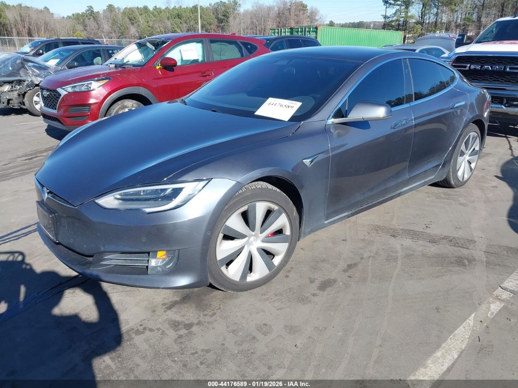 Tesla Model S 2021